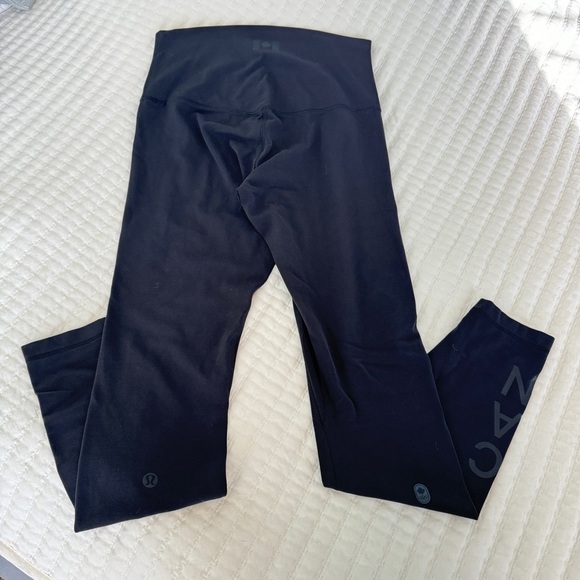 Lululemon Align Team Canada Edition Leggings - Picture 1 of 12